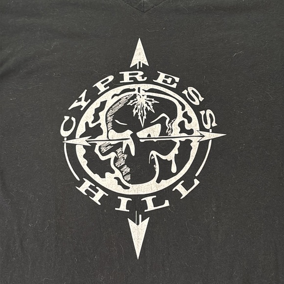 CYPRESS HILL 🖤💀 Black Graphic Logo XL T-shirt Rap Music Smoke V-Neck 420 Skull - Picture 13 of 16